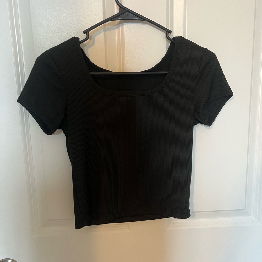 Black Ribbed Crop Top